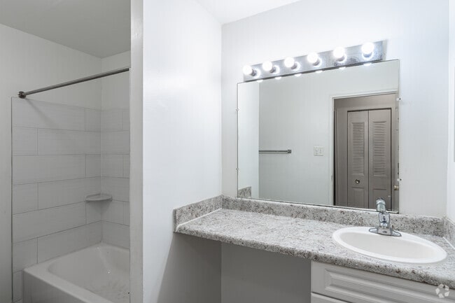 2 BR, 1 BA - 1250SF - Bathroom - Pinewood Estates
