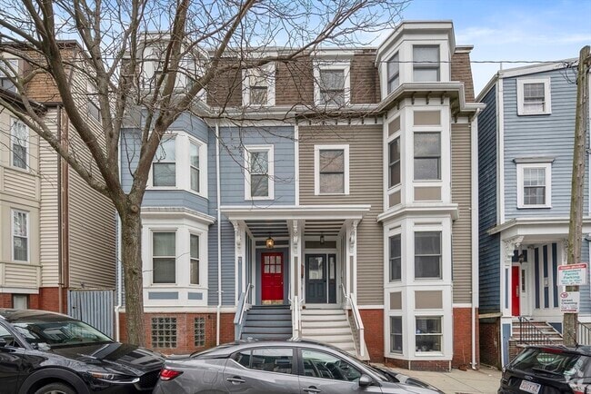 Building Photo - 62 Gates St