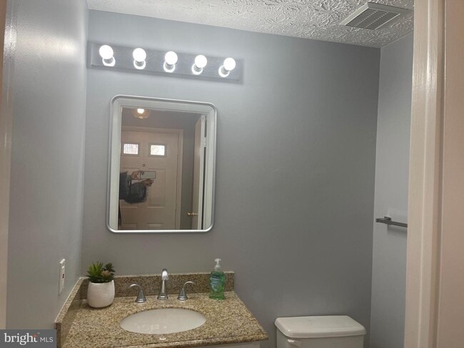 Building Photo - 7886 Tyson Oaks Cir