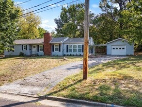 Building Photo - 500 Rockhill Rd