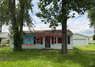 Building Photo - 3875 Clover Dr