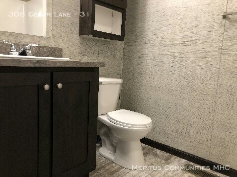 Foto del edificio - 308 Cedar Ln