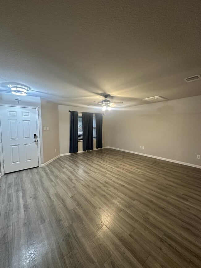 Foto del edificio - 2146 10th St