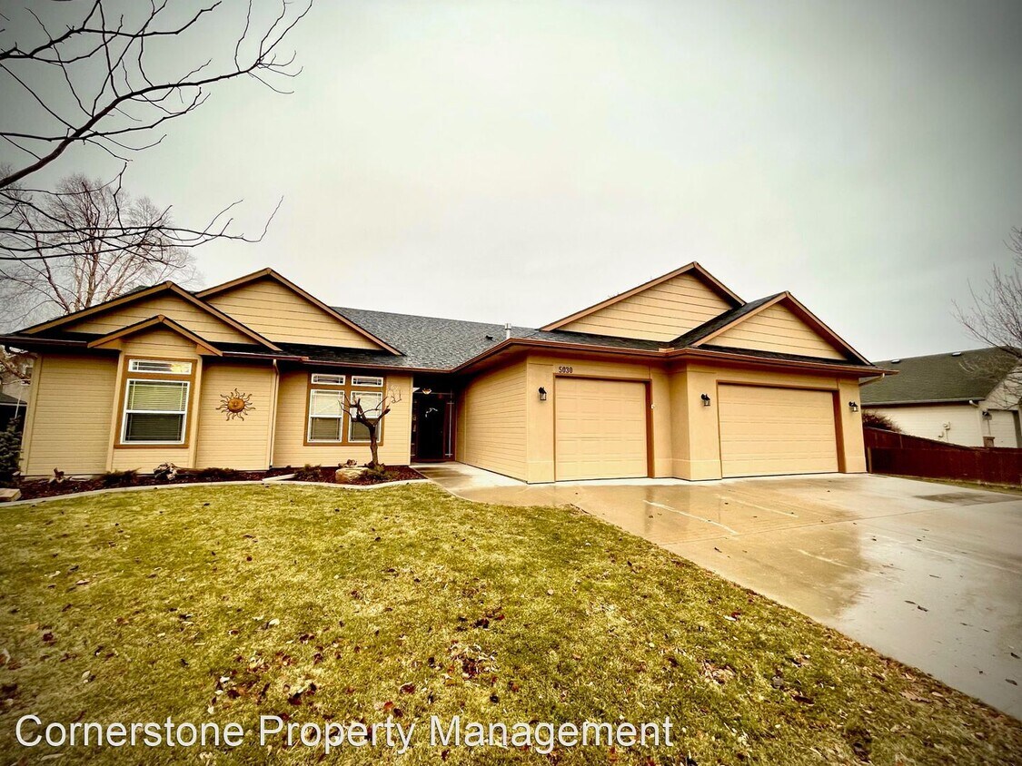 3 br, 2 bath House 5030 W Tournament Dr House Rental in Meridian