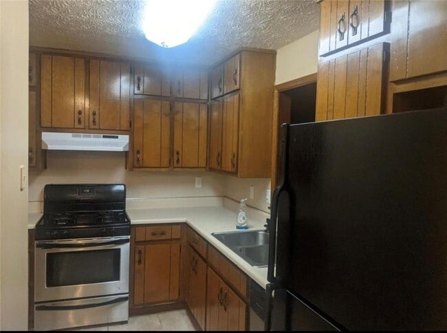 Building Photo - 5882 N Castlegate Dr