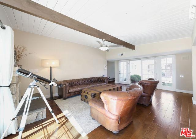 Foto del edificio - 2260 Los Amigos St