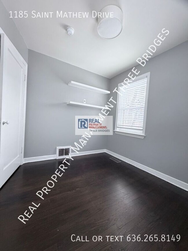 Foto del edificio - 1185 Saint Mathew Drive-