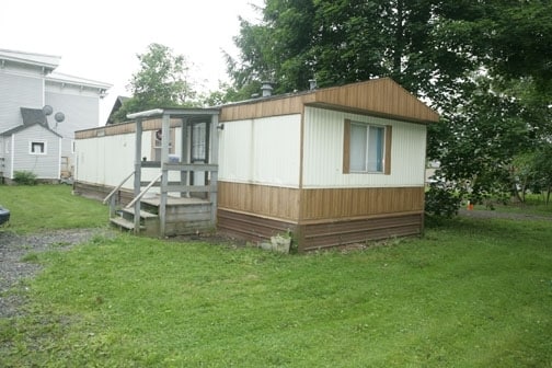 trailer - 87-91 E Main St