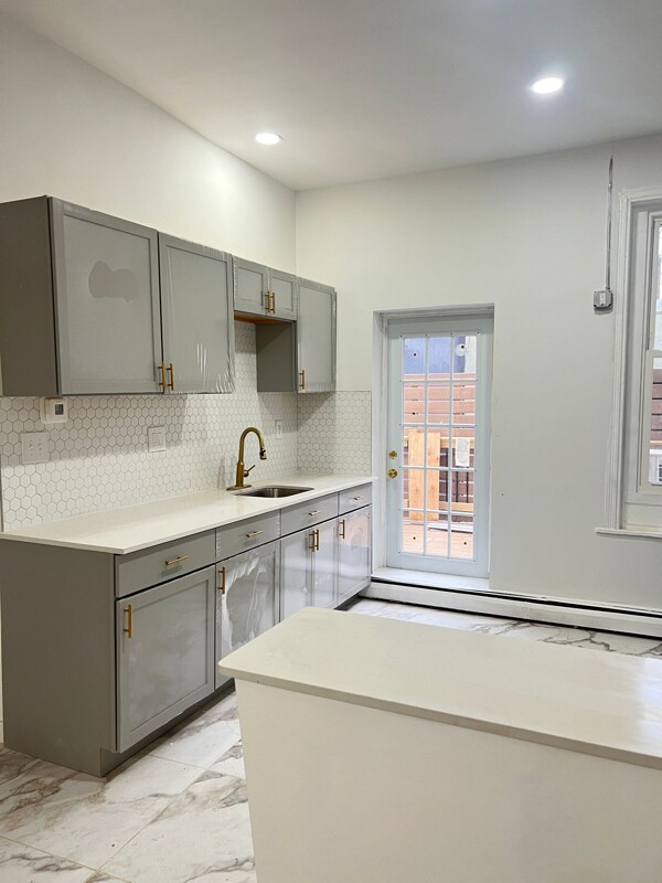 Primary Photo - 644 South St