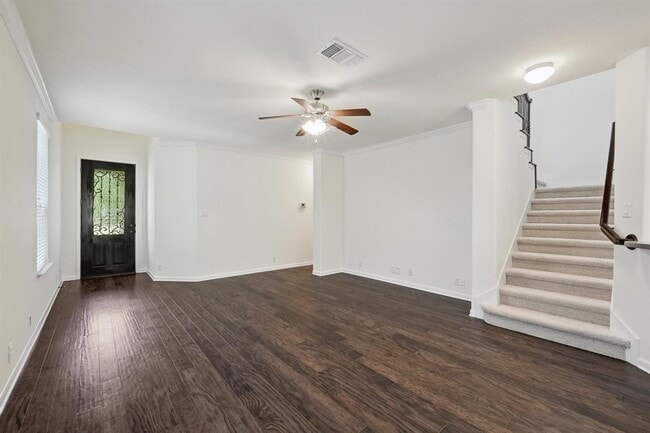 Building Photo - 503 S Meadowlark St