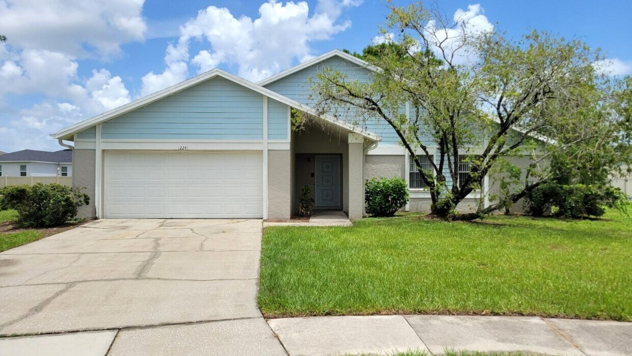 Foto principal - 12241 Conneticut Woods Ct