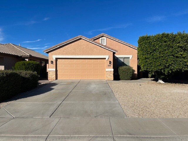 Primary Photo - 908 E Cathy Dr
