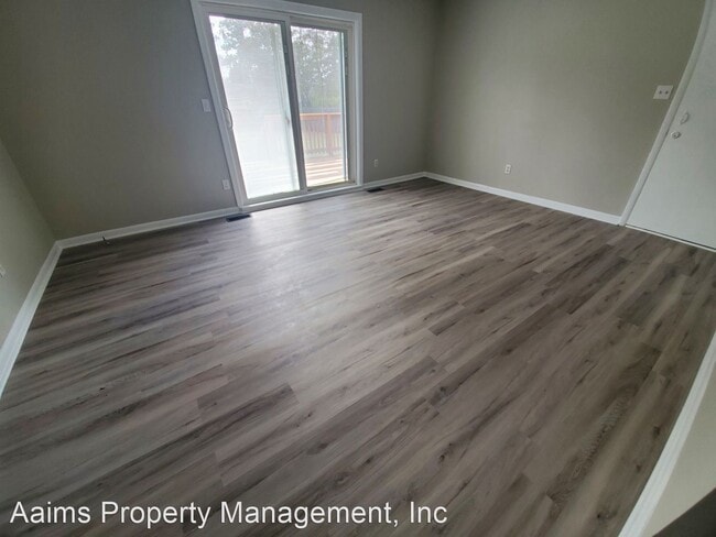 Building Photo - 3 br, 2 bath House - 3860 Oak Haven Road