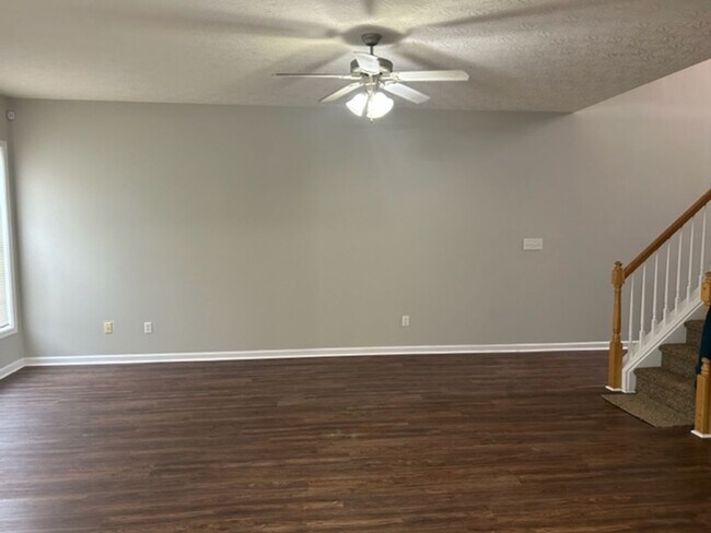 Foto del edificio - 230 Prescott Ln