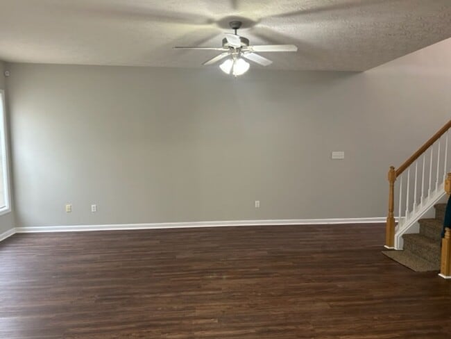 Building Photo - Winchester KY welcomes you home    20260804