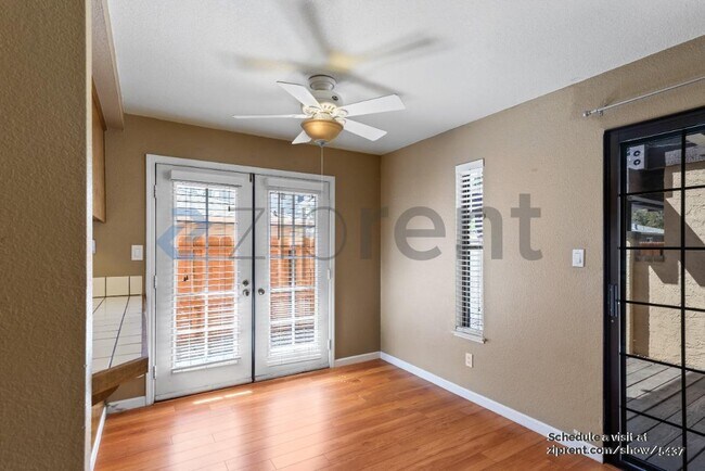 Foto del edificio - 674 Peters Ave