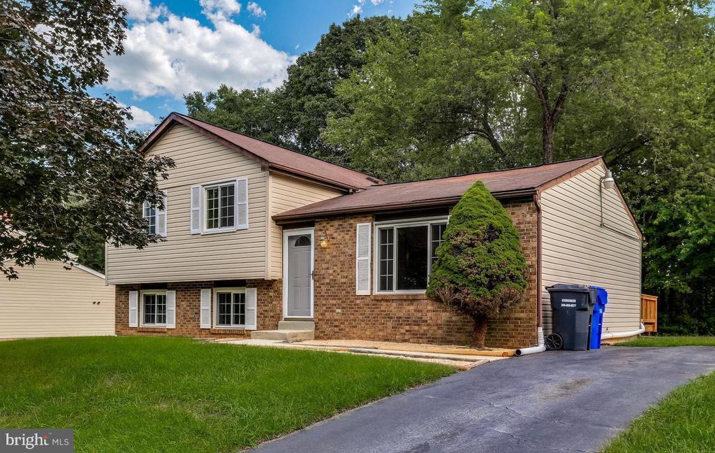 Primary Photo - 2320 Ironwood Dr