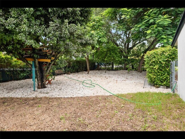 Foto del edificio - 5191 SW 67th Ave