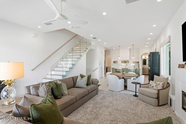 Foto del edificio - 114 12th Ave S