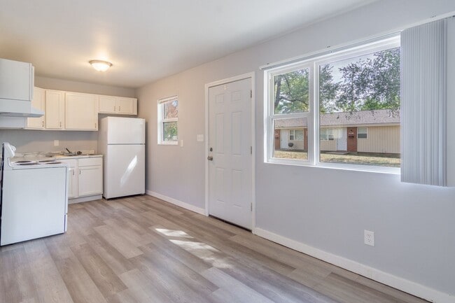 Interior Photo - One Forty Flats