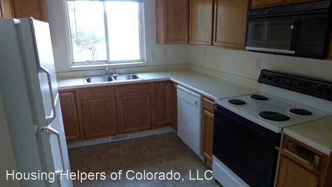 Building Photo - 4 br, 2 bath House - 1718 Canyon Blvd