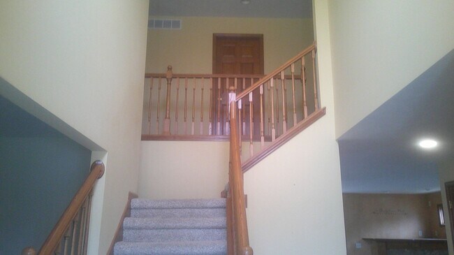 Foto del edificio - Large single family Home