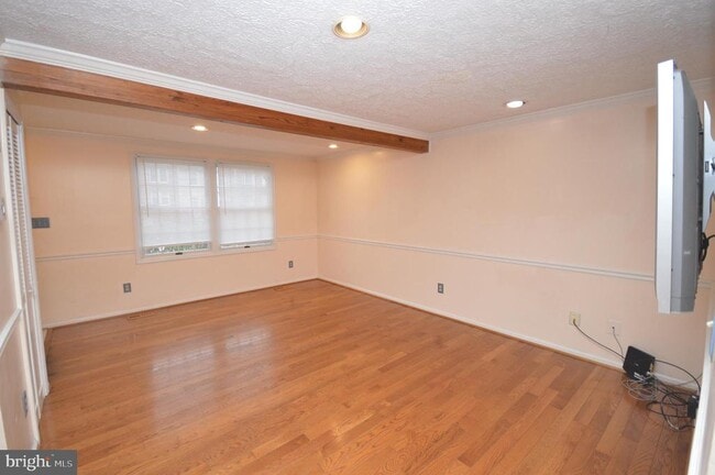 Building Photo - 201 Ridgecrest Ct