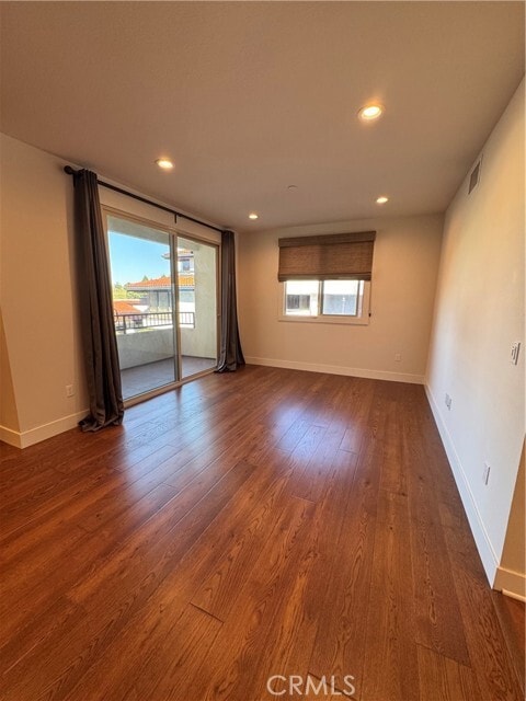 Building Photo - 627 Deep Valley Dr