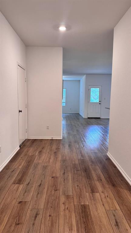 Building Photo - 1205 Sweetspire St