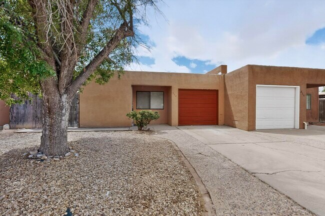 Foto del edificio - 222 Shannon Pl NW