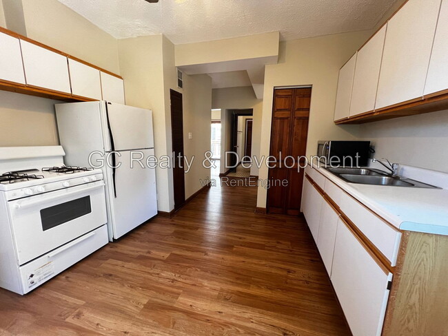 Building Photo - 1115 W Patterson Ave