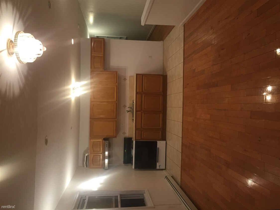 Primary Photo - 3 br, 1 bath House - 10332 106th St