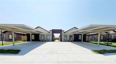 Building Photo - 1809 Cari Nicole Ave