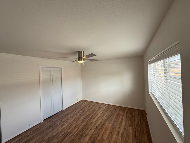 Building Photo - 2121 Fountain View Dr