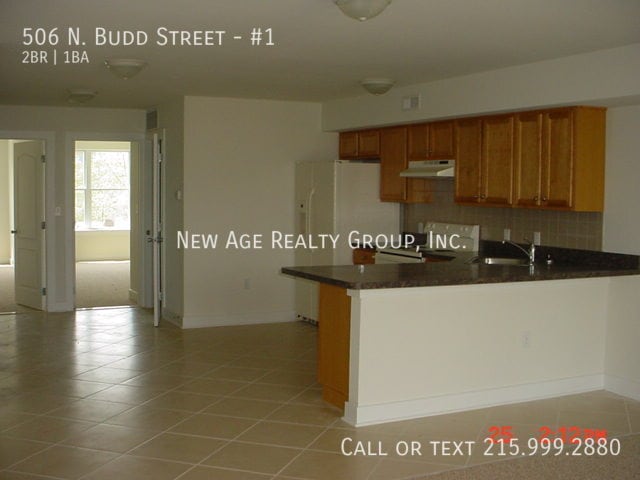 Building Photo - 506 Budd St