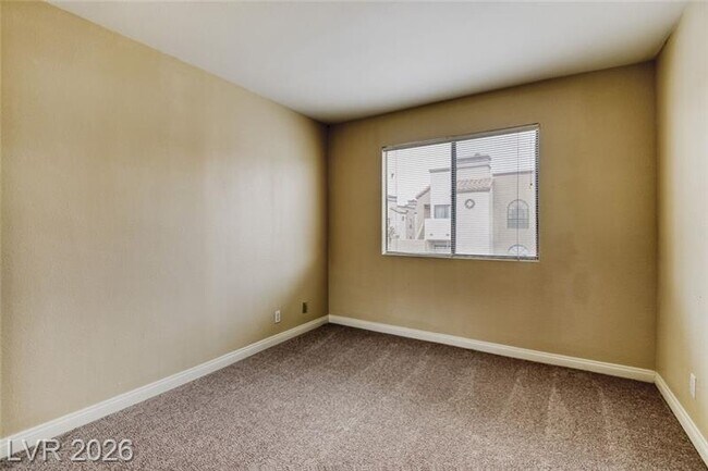 Foto del edificio - 2982 Juniper Hills Blvd