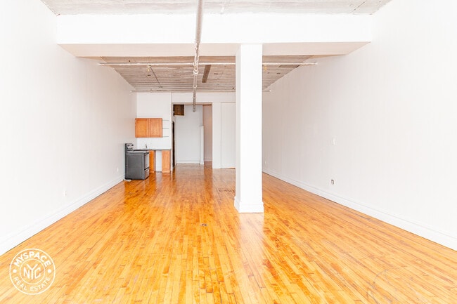 Building Photo - 1087 Flushing Ave