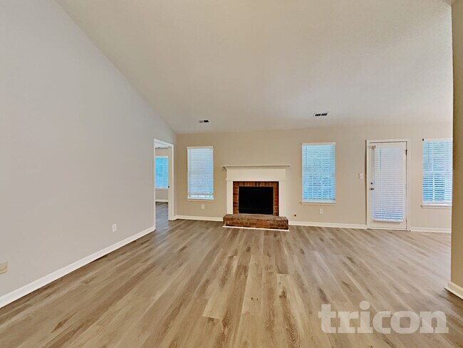 Building Photo - 7819 Bar Harbor Dr