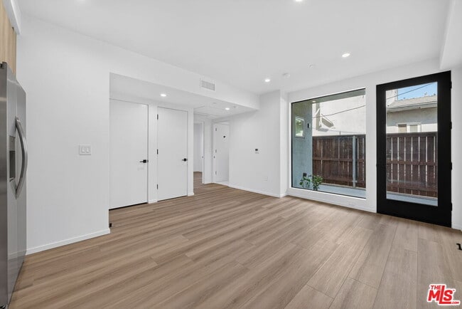Building Photo - 1853 12th St