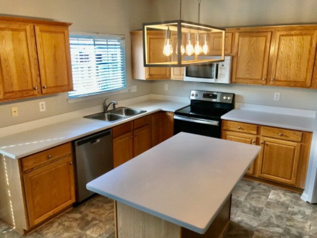 Foto del edificio - 16213 Peachmont Dr