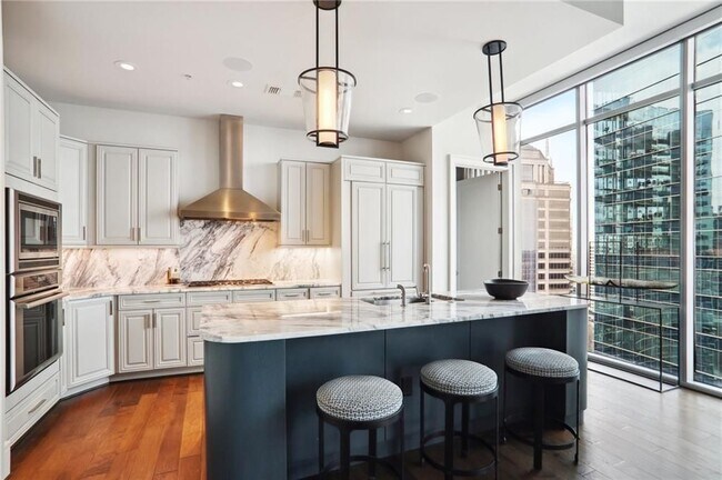 Foto del edificio - 1065 Peachtree St NE