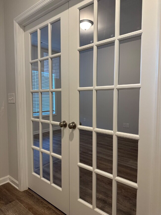 Foto del edificio - 102 Ranna Dr