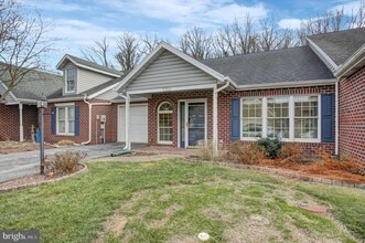 Building Photo - 2314 Majestic Ct