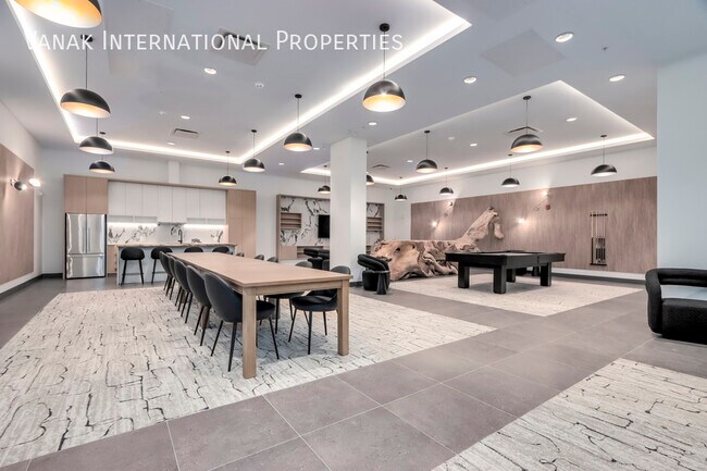 Photo du bâtiment - 422-422 E 3rd St