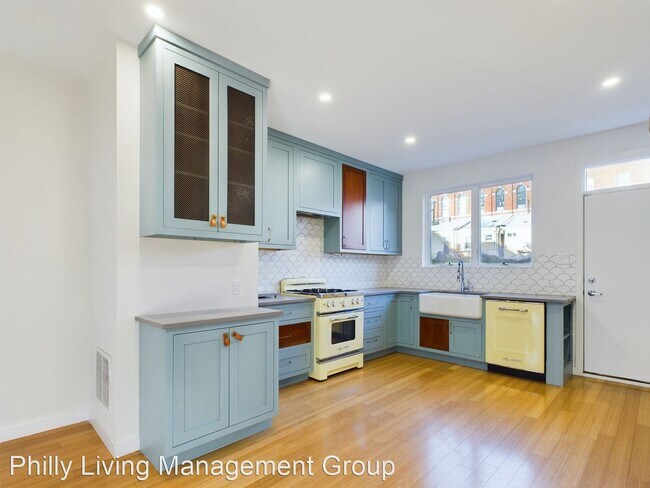 Building Photo - 3 br, 2.5 bath House - 1718Tulip St, unit 8