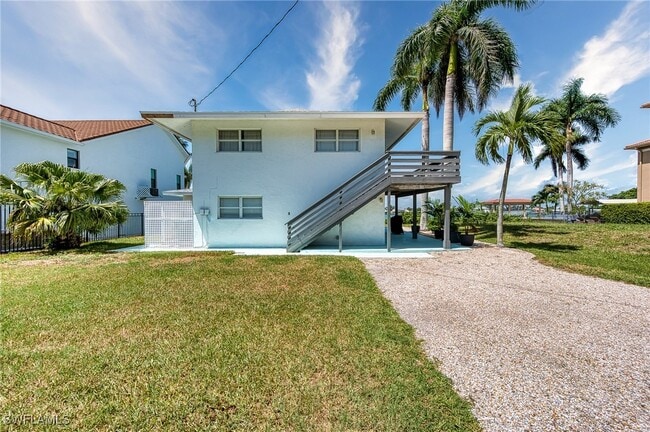 Building Photo - 31 E Pelican St