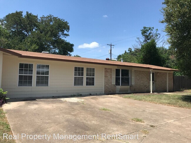 Foto del edificio - 2 br, 2 bath House - 7310 East Crest Drive