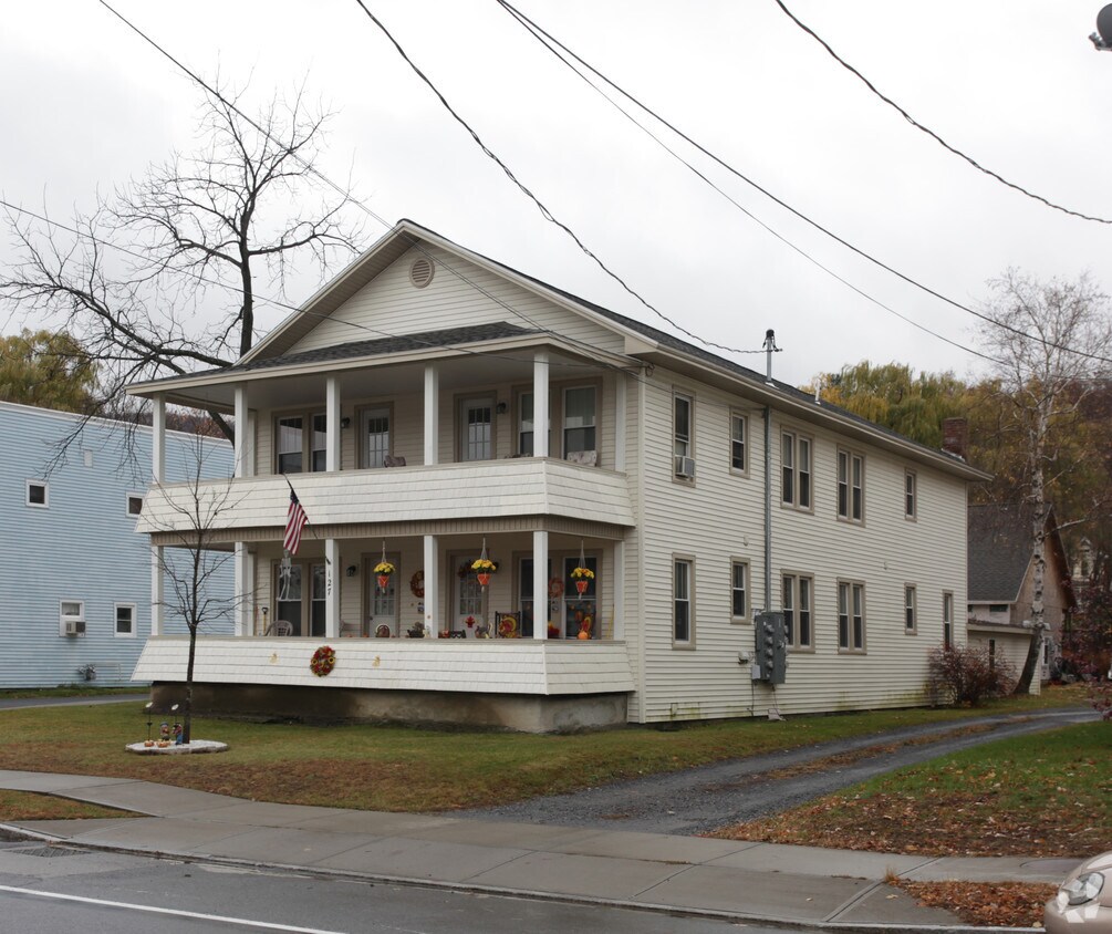 127 Maple Ave, Altamont, NY 12009 Apartments in Altamont, NY