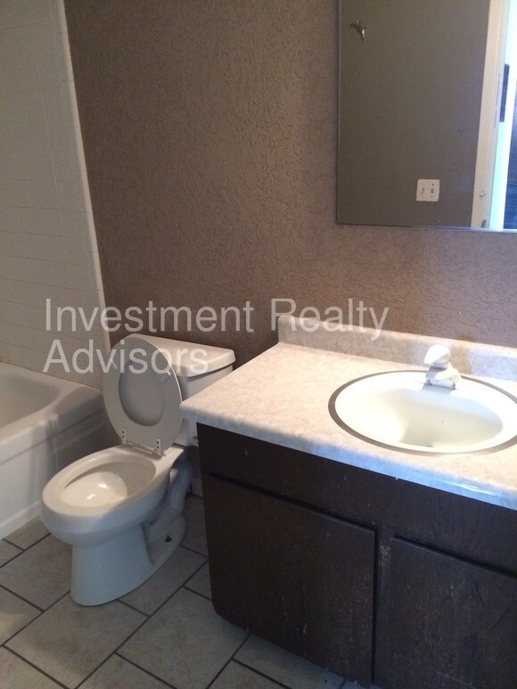 Building Photo - 2 Bedroom 1 Bath in WVC