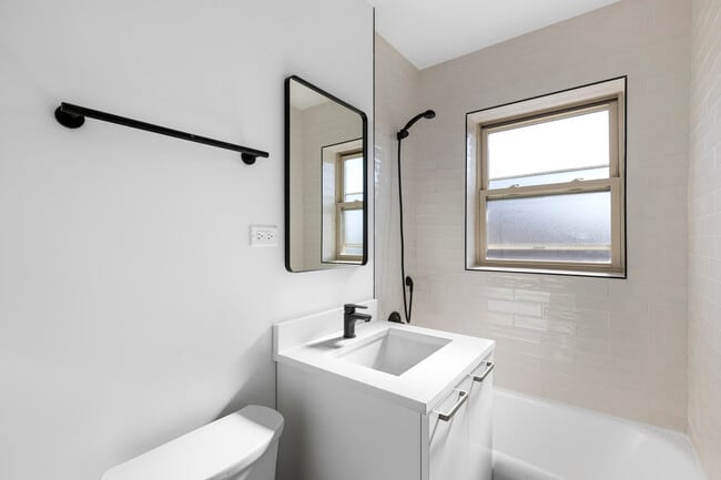 Foto del edificio - 1555 W Hollywood Ave